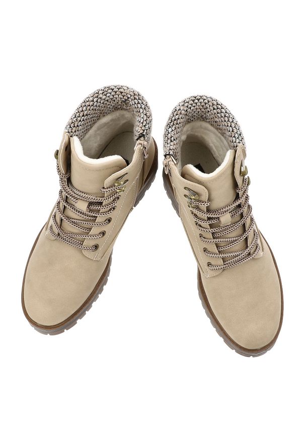 Botki damskie Vinceza, trzewiki na obcasie z eko skóry i zapinane na suwak, beżowe, 87722-BE. Okazja: na co dzień, na spacer. Zapięcie: sznurówki. Kolor: beżowy. Materiał: materiał, skóra, dzianina. Sezon: jesień, zima. Obcas: na obcasie. Styl: elegancki, casual. Wysokość obcasa: średni