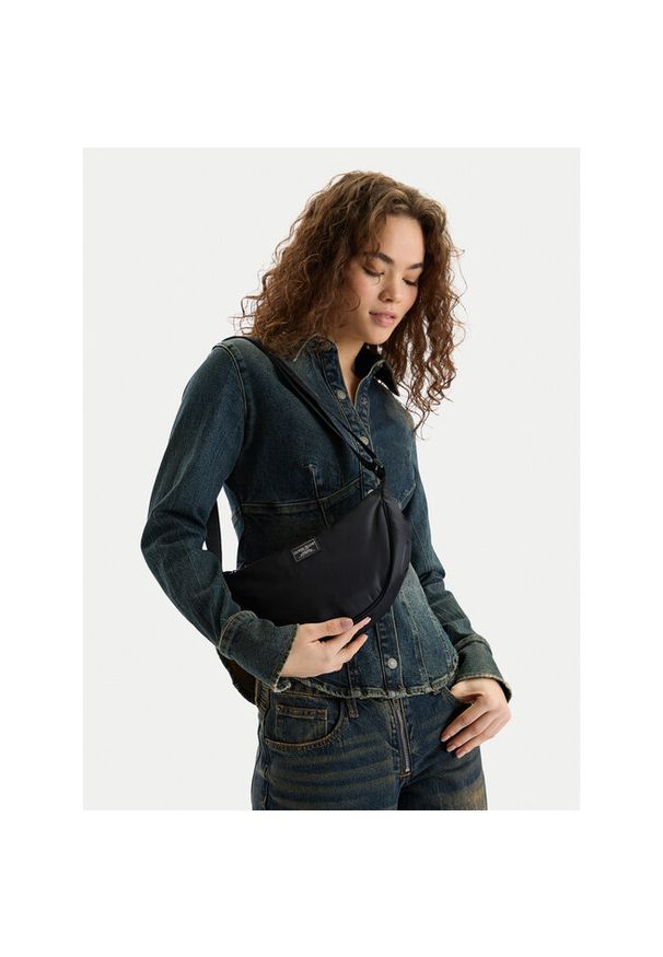 Torebka Guess Jeans. Kolor: czarny