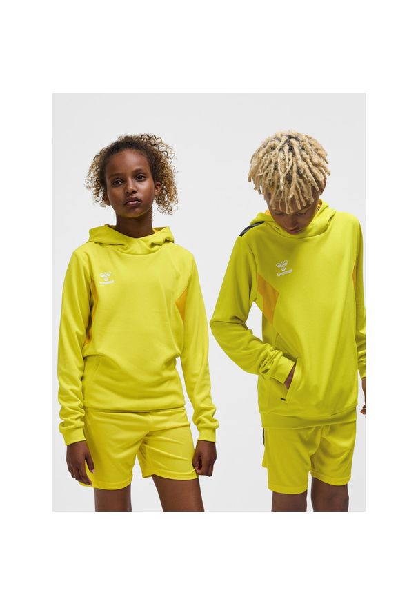 Dziecięca poliestrowa bluza z kapturem Hummel Authentic. Typ kołnierza: kaptur. Kolor: żółty. Materiał: poliester. Sport: joga i pilates