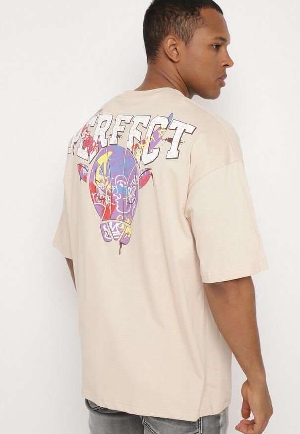 Born2be - Beżowa Bawełniana Koszulka T-shirt z Krótkim Rękawem Ozdobiony Nadrukami Citara. Kolor: beżowy. Materiał: bawełna. Długość rękawa: krótki rękaw. Długość: krótkie. Wzór: aplikacja, nadruk. Styl: klasyczny