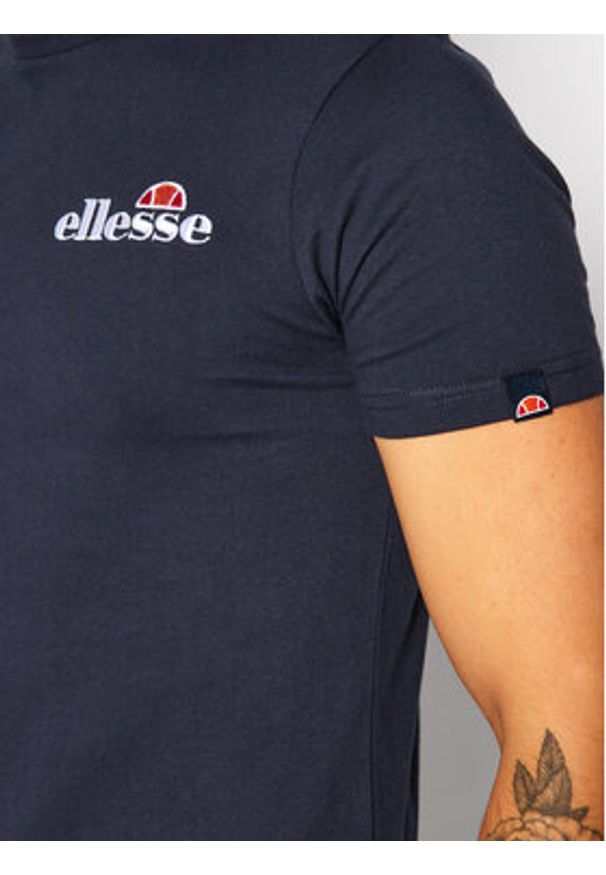 Ellesse T-Shirt Voodoo SHB06835 Granatowy Regular Fit. Kolor: niebieski. Materiał: bawełna