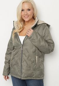 Born2be - Zielona Kurtka Dwustronna z Odpinanym Kapturem Frolbia. Okazja: na co dzień. Kolor: zielony. Materiał: jeans. Wzór: gładki. Styl: elegancki, casual, klasyczny #1