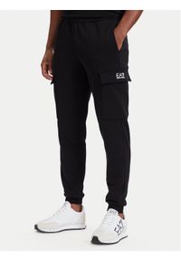 EA7 Emporio Armani Spodnie dresowe 8NPP68 PJVTZ 1200 Czarny Regular Fit. Kolor: czarny. Materiał: bawełna #1