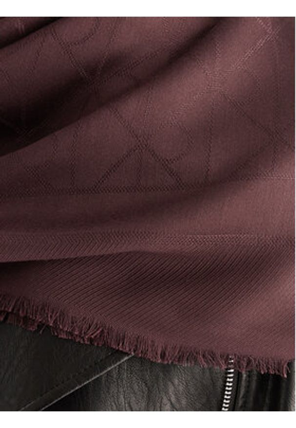 Calvin Klein Szal Emblem Aop Tonal LV04D8063G Bordowy. Kolor: czerwony. Materiał: wiskoza