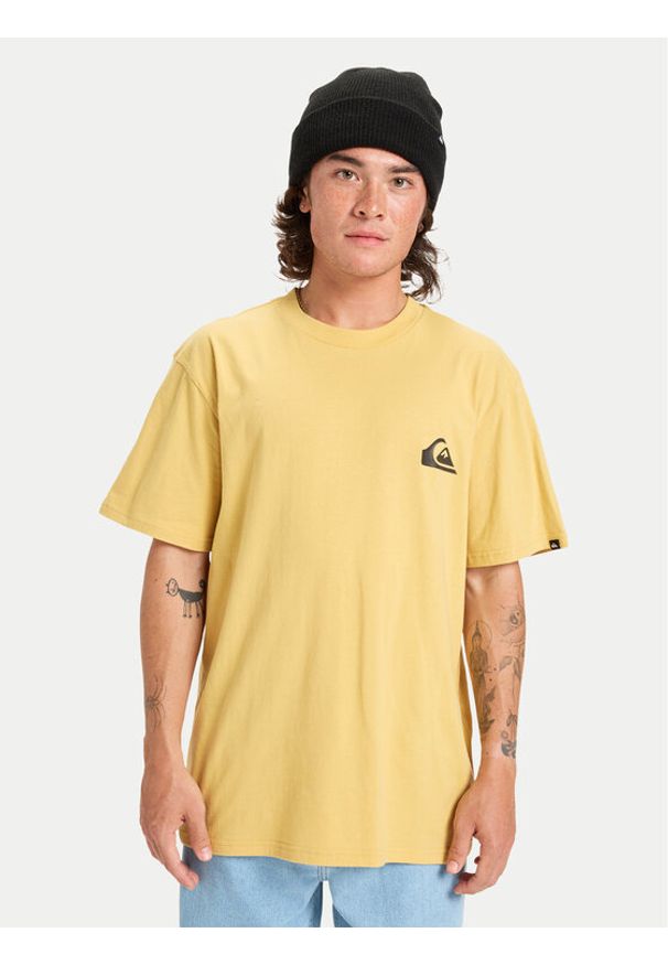 Quiksilver T-Shirt Ev Mini Logo Ss EQYZT08181 Beżowy Regular Fit. Kolor: beżowy. Materiał: bawełna