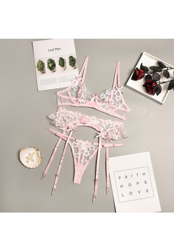 Intica - Komplet bielizny z haftem elegancki zestaw biustonosz i majtki Lavina. Kolor: różowy. Materiał: materiał, skóra. Wzór: haft