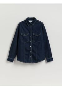 Reserved - Jeansowa koszula oversize - granatowy. Kolor: niebieski. Materiał: jeans