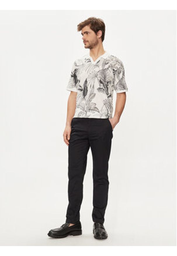 Jack & Jones Polo Guru 12250733 Biały Standard Fit. Typ kołnierza: polo. Kolor: biały. Materiał: bawełna