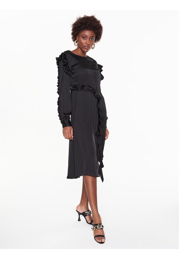 Remain Sukienka koktajlowa Light Satin Draped RM2206 Czarny Regular Fit. Kolor: czarny. Materiał: syntetyk. Styl: wizytowy