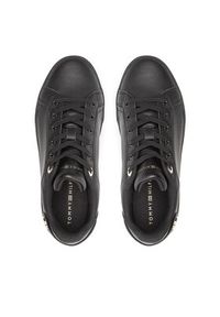 TOMMY HILFIGER - Tommy Hilfiger Sneakersy Button Detail Court Sneaker FW0FW06733 Czarny. Kolor: czarny. Materiał: skóra