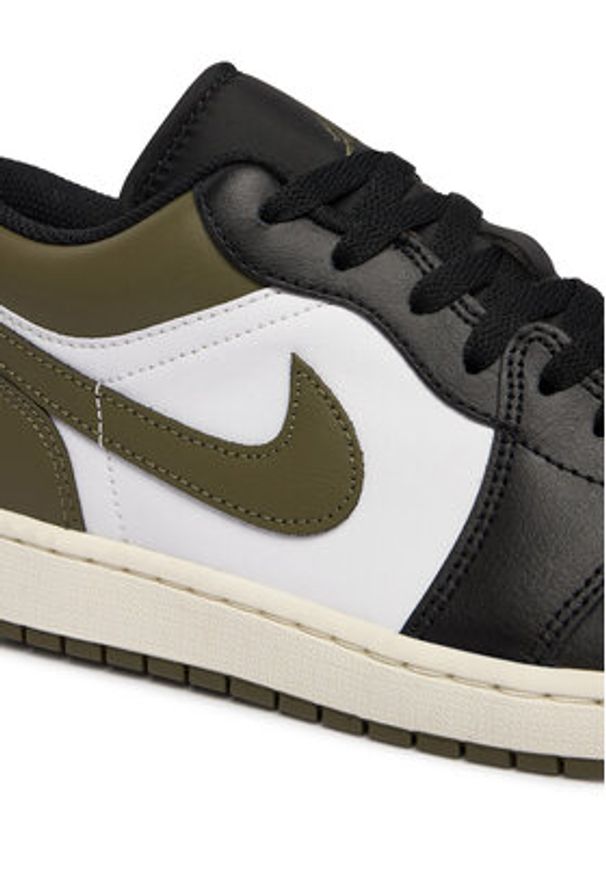 Nike Sneakersy Air Jordan Low 1 553558 092 Biały. Kolor: biały. Materiał: skóra. Model: Nike Air Jordan