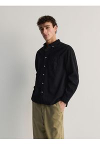 Reserved - Denimowa koszula regular fit - czarny. Kolor: czarny. Materiał: denim #1