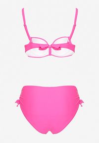 Born2be - Fuksjowe Bikini Biustonosz i Majtki Figi Ozdobione Metalicznymi Aplikacjami Kinionela. Kolor: różowy. Wzór: aplikacja