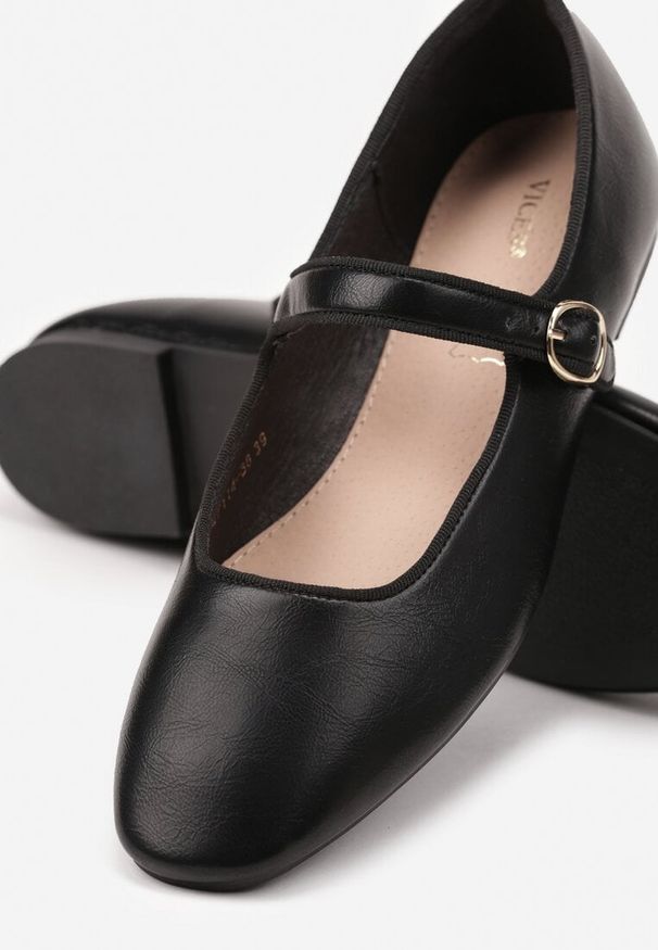 Born2be - Czarne Balerinki Vices ze Skórzaną Wkładką i Paskiem Vikiseme. Okazja: na co dzień. Zapięcie: pasek. Kolor: czarny. Materiał: skóra. Styl: casual, elegancki