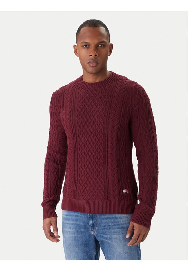 Tommy Jeans Sweter DM0DM22101 Czerwony Regular Fit. Kolor: czerwony. Materiał: bawełna