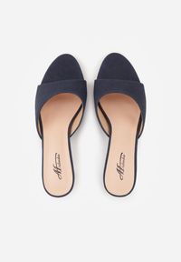 Renee - Niebieskie Klapki na Obcasie Kaczuszka z Odkrytym Noskiem Nadah. Kolor: niebieski. Materiał: koronka. Obcas: na obcasie. Styl: elegancki. Wysokość obcasa: średni #4