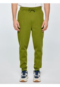 Big-Star - Spodnie męskie dresowe khaki Wladorp 301. Kolor: zielony. Materiał: dresówka. Wzór: nadruk, ze splotem #1