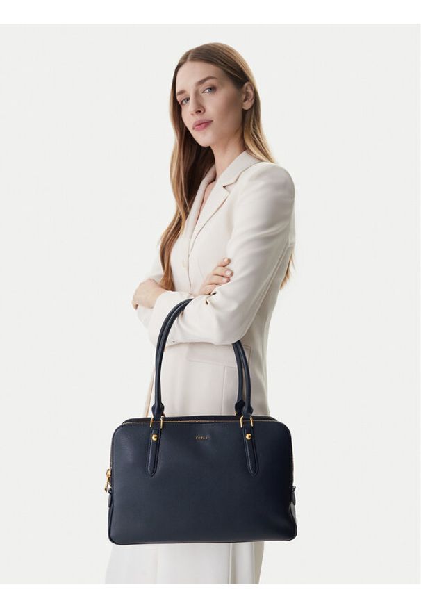 Furla Torebka Giulia L WB01872 BX0460 CN 2676S Granatowy. Kolor: niebieski. Materiał: skórzane, zamszowe