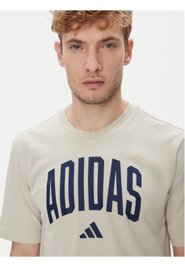 Adidas - adidas T-Shirt Collegiate Lineage Graphic JM6415 Beżowy Regular Fit. Kolor: beżowy. Materiał: bawełna