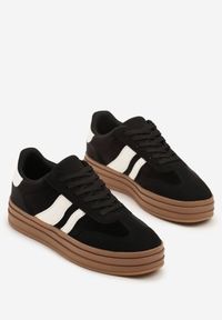 Born2be - Czarne Sneakersy w Stylu Klasycznych Tenisówek na Grubej Podeszwie Tuluvia. Okazja: na spacer. Kolor: czarny. Materiał: jeans. Sport: turystyka piesza