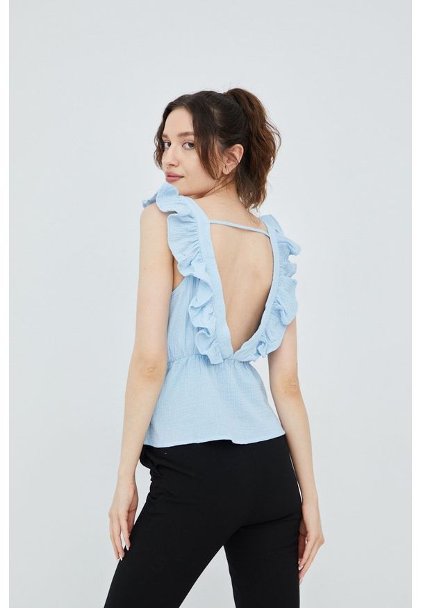Vero Moda bluzka bawełniana damska gładka. Okazja: na co dzień. Kolor: niebieski. Materiał: bawełna. Wzór: gładki. Styl: casual