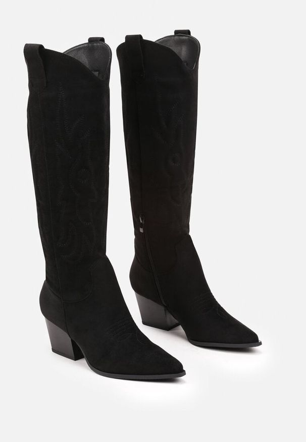 Born2be - Czarne Kozaki Kowbojki na Obcasie Stożku z Ekozamszu Iritane. Okazja: na co dzień. Zapięcie: zamek. Kolor: czarny. Materiał: jeans, skóra. Sezon: zima, jesień. Obcas: na obcasie. Styl: boho, wizytowy, casual, elegancki. Wysokość obcasa: średni