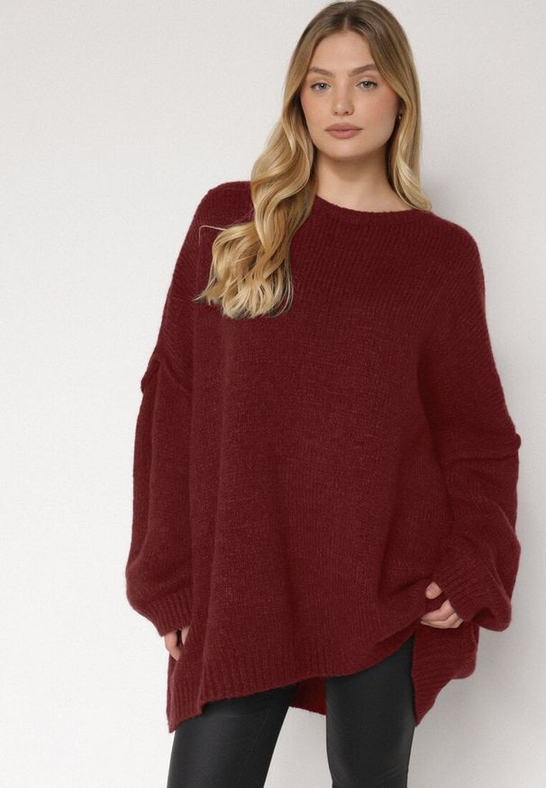 Born2be - Bordowy Sweter z Wiskozą i Wełną o Kroju Nietoperza Fedella. Okazja: na co dzień. Kolor: czerwony. Materiał: wełna, wiskoza. Styl: casual, elegancki