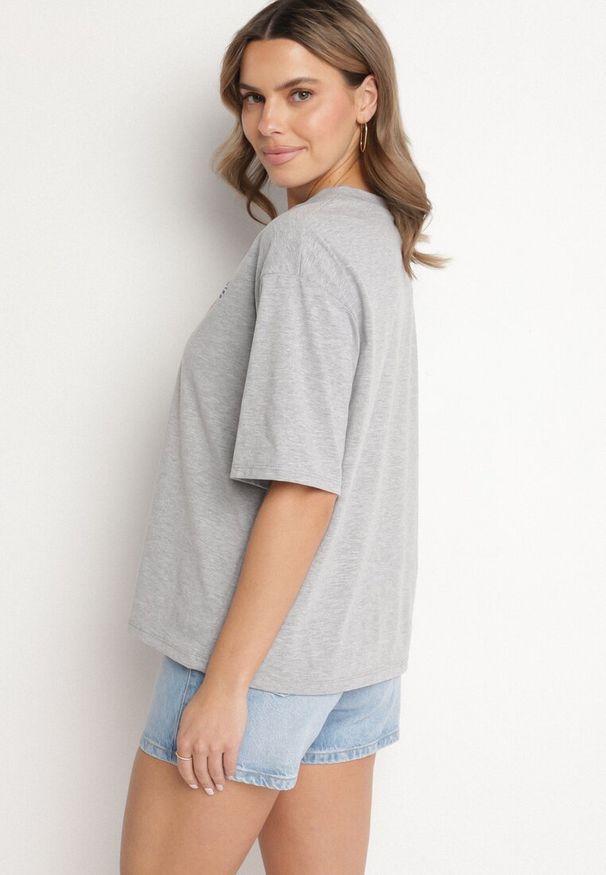 Born2be - Szary Bawełniany T-shirt z Motywem Serca Liorlie. Okazja: na spacer, na co dzień. Kolor: szary. Materiał: bawełna. Styl: casual, klasyczny