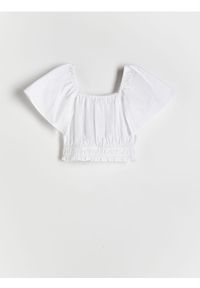 Reserved - Gładka bluzka z bufkami - biały. Kolor: biały. Materiał: bawełna, tkanina. Wzór: gładki #1