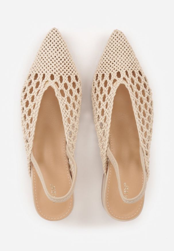 Renee - Ciemnobeżowe Czółenka VICES w typie Slingback z Ażurową Plecioną Cholewką na Słupku Chelvianna. Zapięcie: pasek. Kolor: beżowy. Materiał: satyna. Szerokość cholewki: normalna. Wzór: ażurowy. Obcas: na słupku