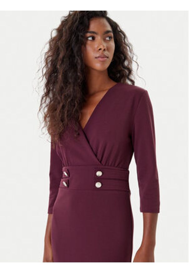 Rinascimento Sukienka koktajlowa CFC0126151003 Bordowy Slim Fit. Kolor: czerwony. Materiał: syntetyk. Styl: wizytowy