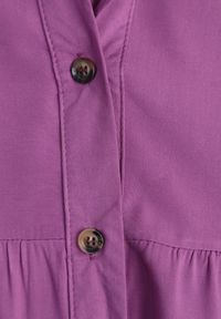 Born2be - Fioletowa Rozkloszowana Sukienka Maxi z Bawełny w Koszulowym Stylu Onecca. Okazja: na co dzień. Kolor: fioletowy. Materiał: bawełna. Wzór: aplikacja. Typ sukienki: koszulowe. Styl: casual. Długość: maxi #8