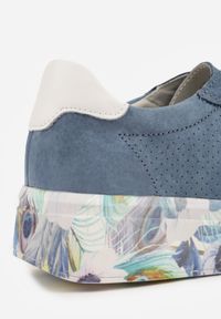 Born2be - Niebieskie Sneakersy ze Skóry Naturalnej z Perforacją i Motywem Piór Riosinda. Okazja: na co dzień, do pracy. Kolor: niebieski. Materiał: skóra #4