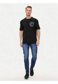 Calvin Klein Jeans T-Shirt Frequency Logo J30J325200 Czarny Regular Fit. Kolor: czarny. Materiał: bawełna