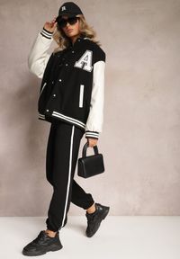 Renee - Czarny Komplet Dresowy z Bawełny z Lampasami i Ściągaczami Senique. Kolor: czarny. Materiał: dresówka, bawełna. Wzór: aplikacja #3