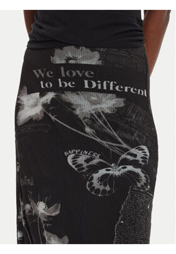 Desigual Sukienka codzienna Good News 24WWVK77 Czarny Regular Fit. Okazja: na co dzień. Kolor: czarny. Materiał: syntetyk, bawełna. Typ sukienki: proste. Styl: casual