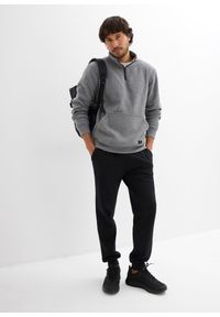 bonprix - Bluza z polaru ze stójką. Typ kołnierza: kołnierzyk stójkowy. Kolor: szary. Materiał: polar. Wzór: aplikacja