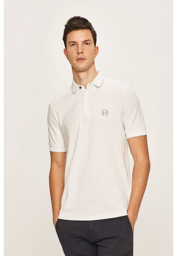Armani Exchange - Polo. Okazja: na co dzień. Typ kołnierza: polo. Kolor: biały. Materiał: dzianina. Długość: krótkie. Wzór: gładki. Styl: casual