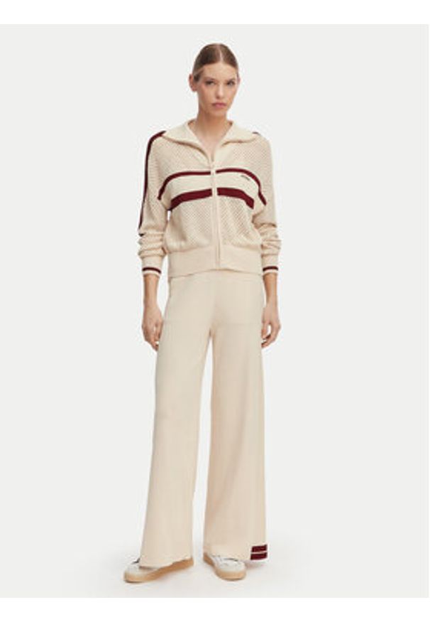 Guess Spodnie dresowe V6GB06 Z0651 Beżowy Wide Leg. Kolor: beżowy. Materiał: syntetyk