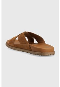 Ugg - UGG klapki zamszowe Wainscott Slide męskie kolor brązowy 1124902. Kolor: brązowy. Materiał: zamsz. Wzór: gładki #3