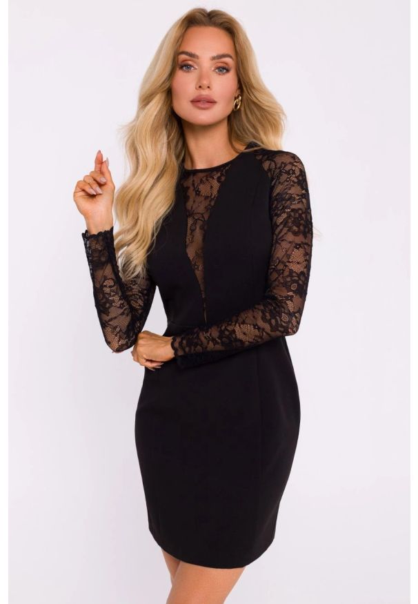 MOE - Sukienka wieczorowa mini z koronkowymi rękawami czarna. Kolor: czarny. Materiał: koronka. Długość rękawa: długi rękaw. Wzór: gładki, koronka. Styl: wizytowy. Długość: mini