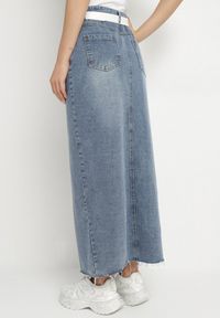 Born2be - Niebieska Ołówkowa Spódnica Jeansowa z Rozcięciem z Przodu Limirea. Okazja: na co dzień. Kolor: niebieski. Materiał: jeans. Styl: casual #6