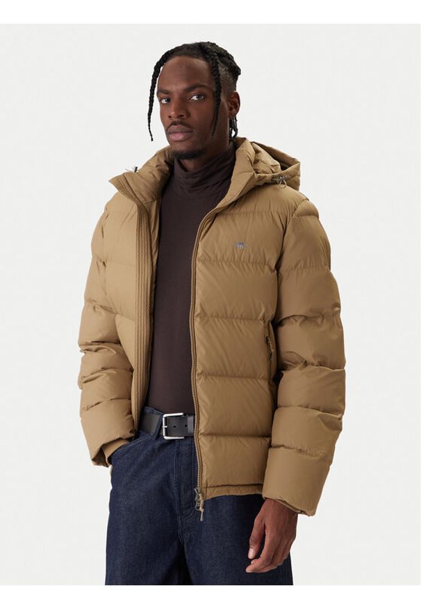 GANT - Gant Kurtka zimowa Active Cloud 7006534 Beżowy Regular Fit. Kolor: beżowy. Materiał: syntetyk. Sezon: zima