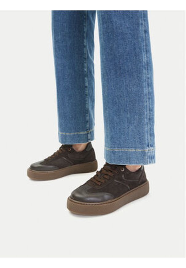 Lasocki Sneakersy CEO-WI23-CRICKIT-01 Brązowy. Kolor: brązowy. Materiał: skóra, zamsz