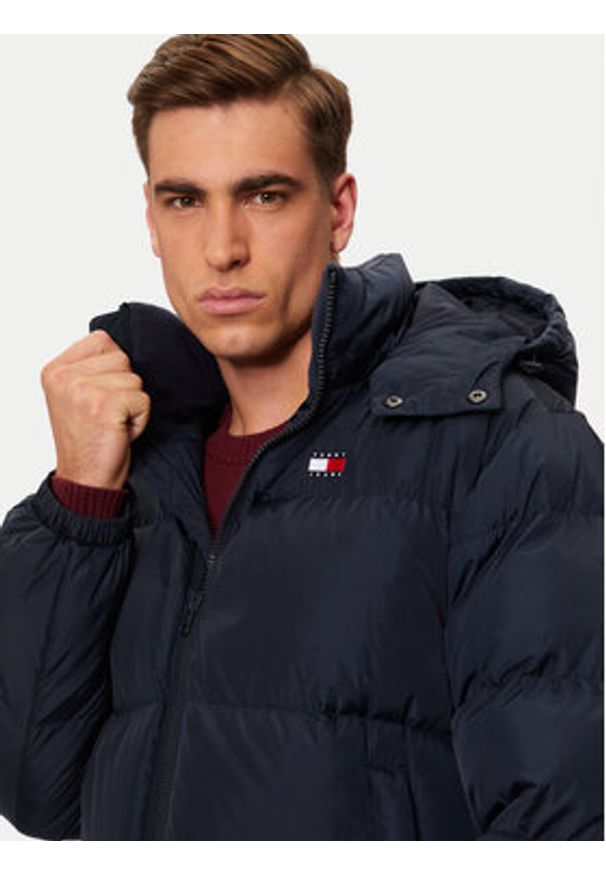 Tommy Jeans Kurtka puchowa Alaska DM0DM20479 Granatowy Regular Fit. Kolor: niebieski. Materiał: syntetyk