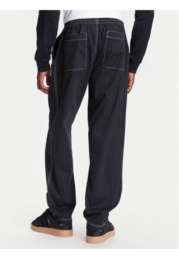 Adidas - adidas Spodnie dresowe Wabash JP4489 Czarny Loose Fit. Kolor: czarny. Materiał: bawełna