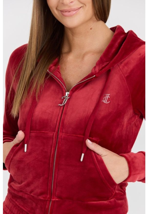 Juicy Couture - JUICY COUTURE Damska czerwona bluza Madison Hoodie. Kolor: czerwony. Materiał: materiał, poliester, elastan. Długość rękawa: długi rękaw. Długość: długie