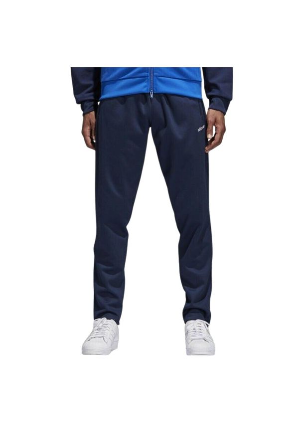 Spodnie turystyczne męskie Adidas Training Track. Kolor: niebieski. Materiał: bawełna, poliester. Sezon: lato. Sport: turystyka piesza