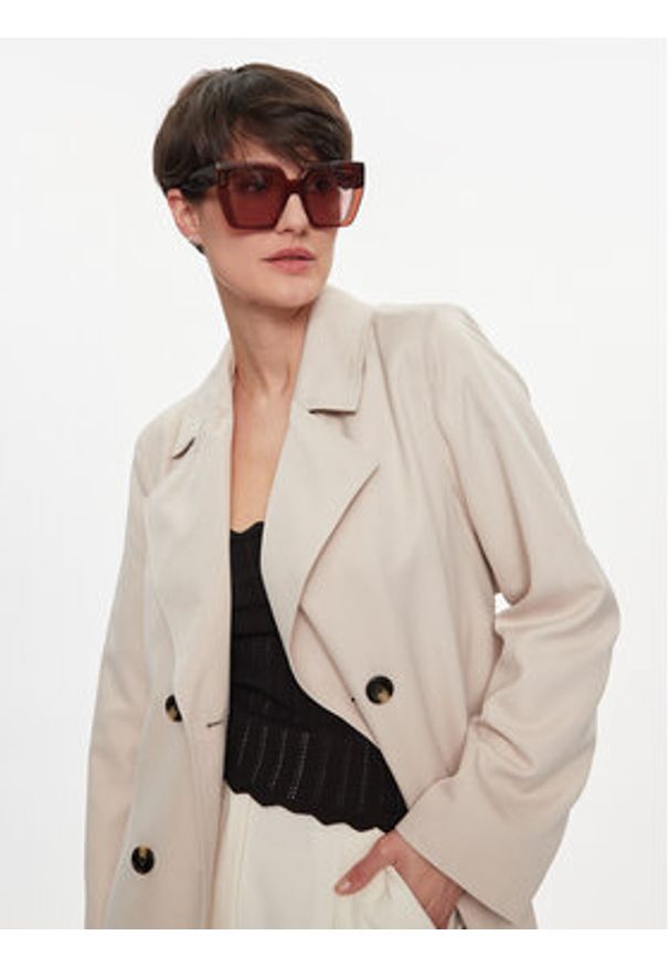Pieces Trencz Scarlett 17146474 Beżowy Regular Fit. Kolor: beżowy. Materiał: syntetyk