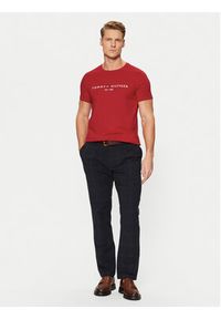 TOMMY HILFIGER - Tommy Hilfiger T-Shirt Tommy Logo MW0MW11797 Czerwony Regular Fit. Kolor: czerwony. Materiał: bawełna #5